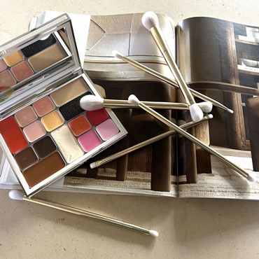 Undetectable Makeup for 40+