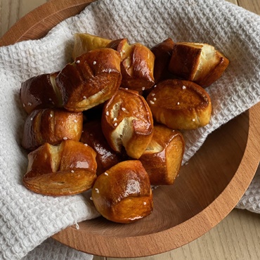 Sourdough Pretzel Bites